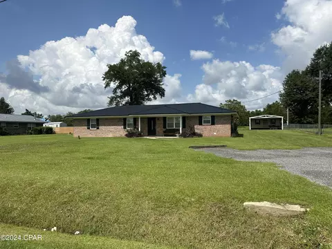 2925 Wildwood Cir, Marianna, FL 32448