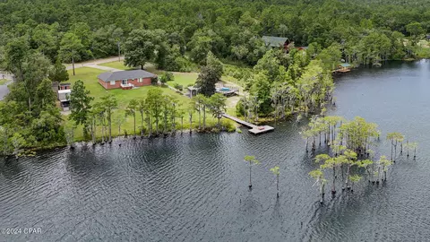 1382 Butterfield Ct, Chipley, FL 32428