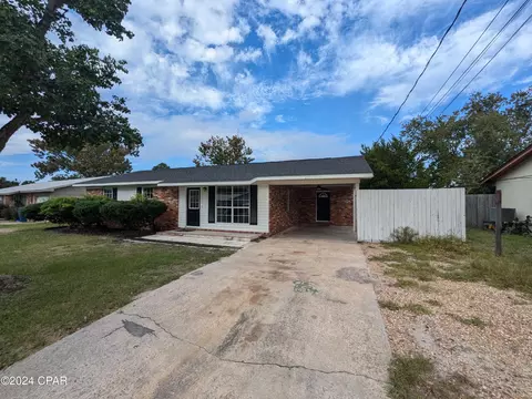 2011 Pritchard St, Panama City, FL 32405
