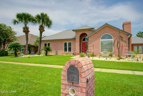503 Parkwood Dr, Panama City, FL 32405