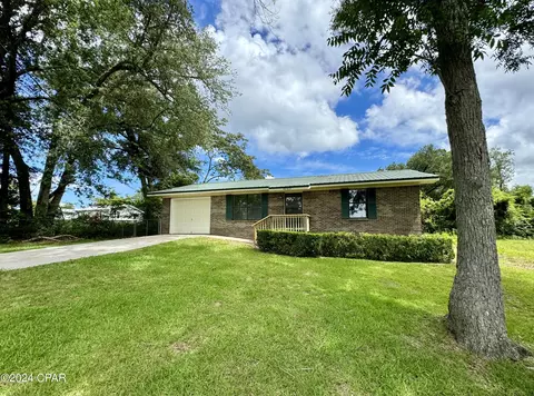 4362 Dial St, Marianna, FL 32448