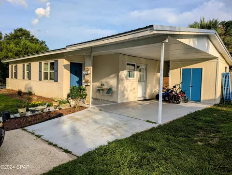 2075 Morven St, Chipley, FL 32428