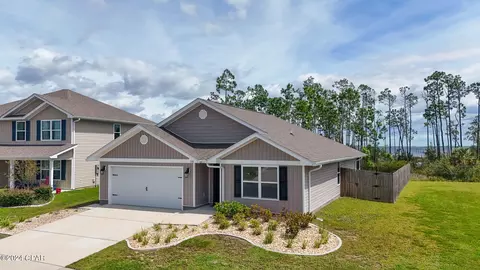 548 Albert Meadow Ln, Panama City, FL 32404