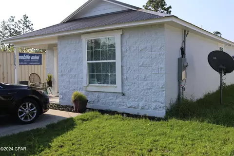 13760 Windsor Ave, Youngstown, FL 32466