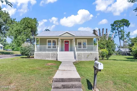 2948 Sylvia Dr, Marianna, FL 32446