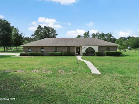 8255 Shady Grove Rd, Grand Ridge, FL 32442