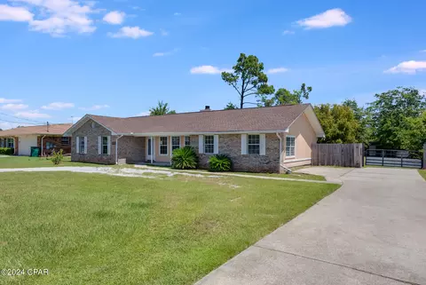 1405 W Park Ln, Panama City, FL 32404
