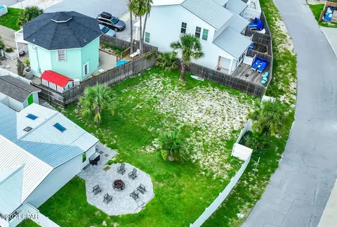 513 Parkhill Cir, Panama City Beach, FL 32413