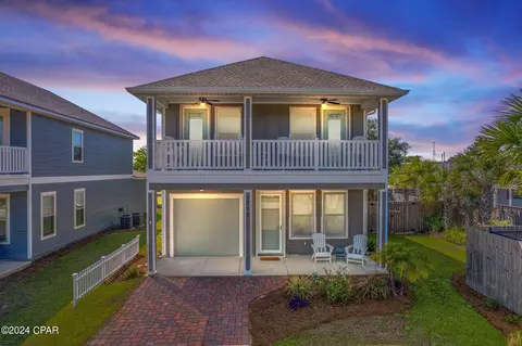 215 16th St, Panama City Beach, FL 32413