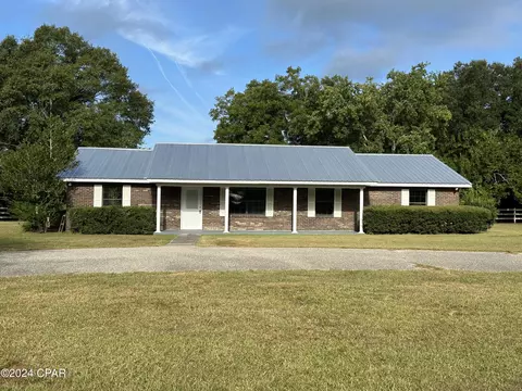 4797 Smokey Rd, Graceville, FL 32440