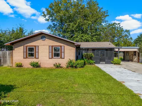 5548 Lakewood Cir, Panama City, FL 32404