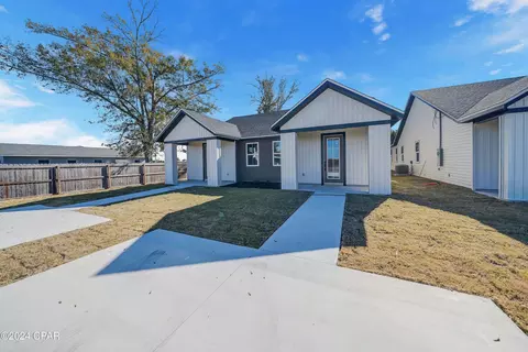 2332 E 19 Pl, Panama City, FL 32405