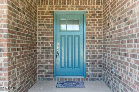 30 Azalea Trce, Defuniak Springs, FL 32433