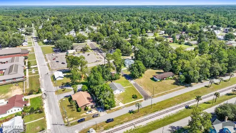678 3rd St, Chipley, FL 32428 photo 37
