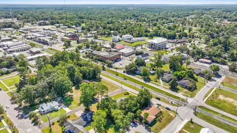 678 3rd St, Chipley, FL 32428 photo 38