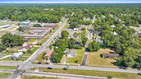 678 3rd St, Chipley, FL 32428 photo 36