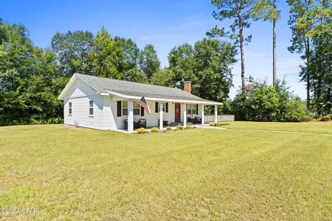 678 3rd St, Chipley, FL 32428 photo 3