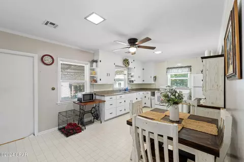 678 3rd St, Chipley, FL 32428 photo 14