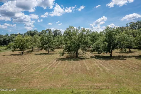 000 Sr-2, Graceville, FL 32440