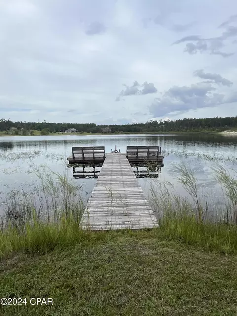 5064 Long Lake Ridge Dr, Chipley, FL 32428