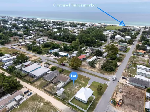 19442 Plaza Ave, Panama City Beach, FL 32413