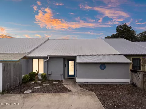 8502 N Lagoon Dr, Panama City, FL 32408