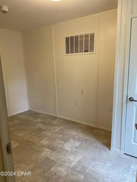 1394 Watts Ave, Chipley, FL 32428 photo 6