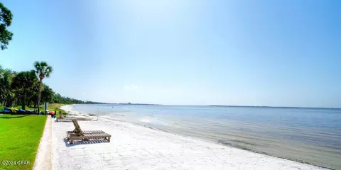 2100 W Beach Dr #E204, Panama City, FL 32401