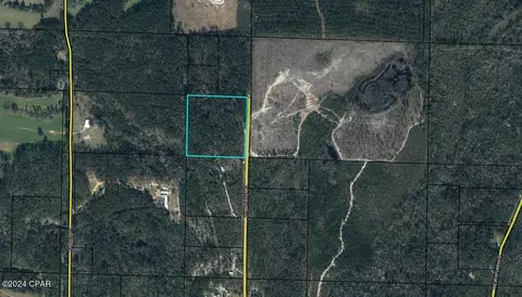 2900 Wild Rose Ln, Chipley, FL 32428