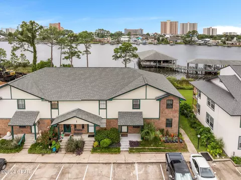 7813 N Lagoon Dr #1E, Panama City, FL 32408
