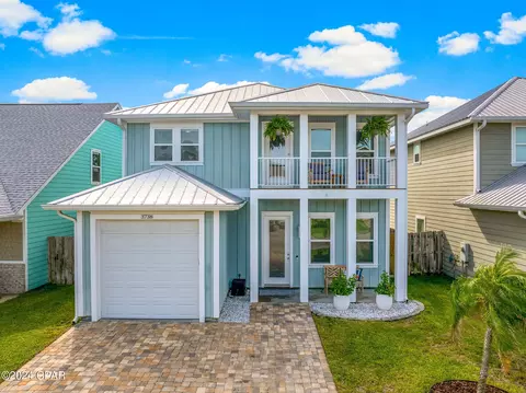 3738 Tiki Dr, Panama City, FL 32408