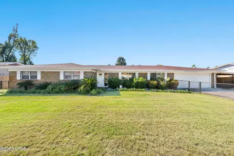 126 H L Sudduth Dr, Panama City, FL 32404