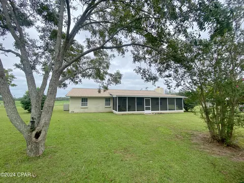 1889 Delta Ln, Marianna, FL 32448