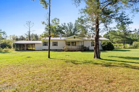 2971 Mctavish Rd, Alford, FL 32420