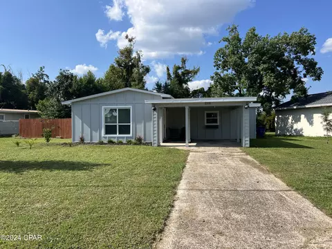 2232 Edgewood Dr, Panama City, FL 32405