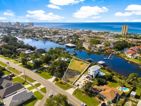 8801 N Lagoon Dr, Panama City Beach, FL 32408