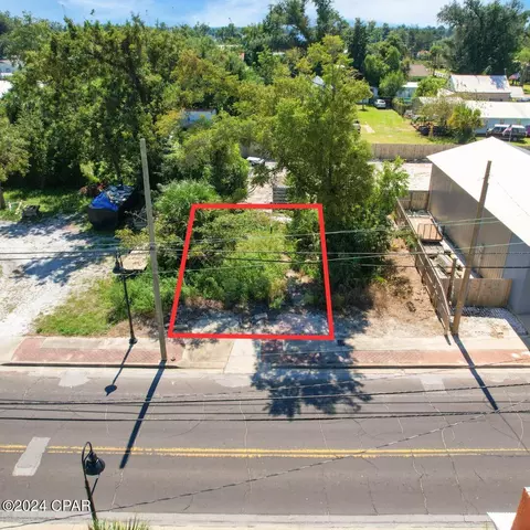 2124 E 3rd St, Panama City, FL 32401