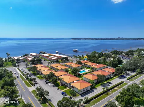 2100 W Beach Dr #N201, Panama City, FL 32401