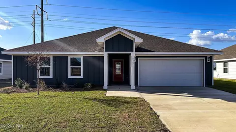 6547 Lazar Ln, Panama City, FL 32404