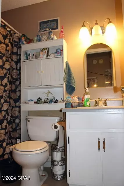Bath - 25676 Evans St, Altha, FL 32421 photo 1 of 3