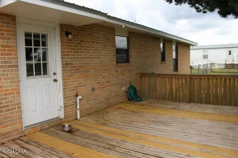 Exterior - 25676 Evans St, Altha, FL 32421 photo 7 of 9