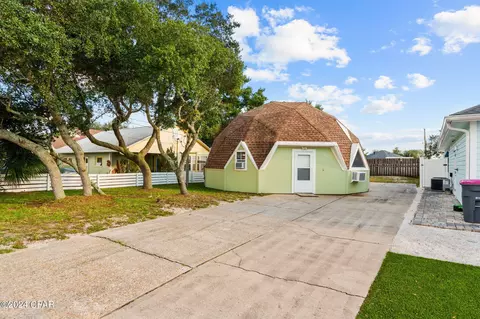 21415 Dolphin Ave, Panama City Beach, FL 32413