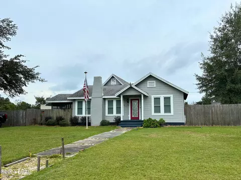 4267 Liddon St, Marianna, FL 32446
