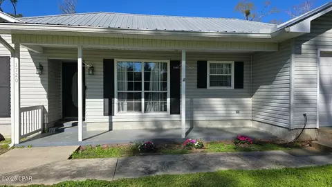 1720 Arizona St, Alford, FL 32420