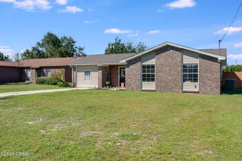 6325 Lance St, Panama City, FL 32404
