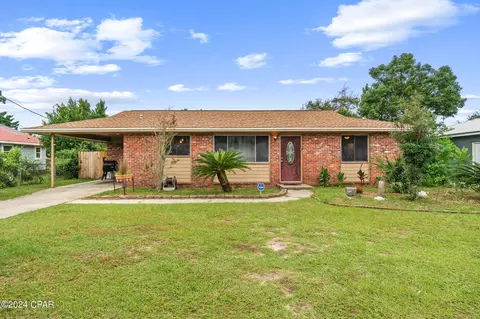 1811 Chestnut Ave, Panama City, FL 32405