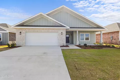 3848 Red Deer Cir, Panama City, FL 32404