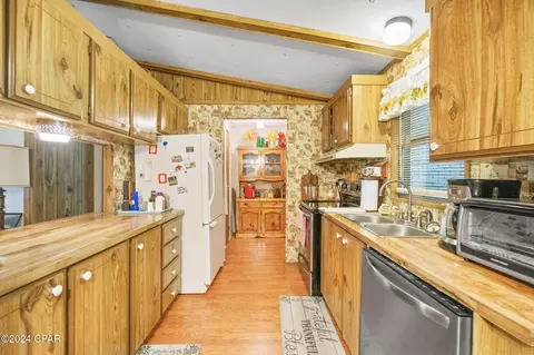 815 5th St, Chipley, FL 32428 photo 4