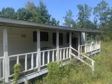 1113 Ocheessee Landing Rd, Grand Ridge, FL 32442