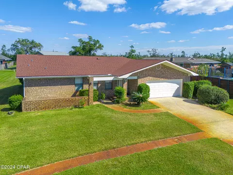 221 Hugh Thomas Dr, Panama City, FL 32404